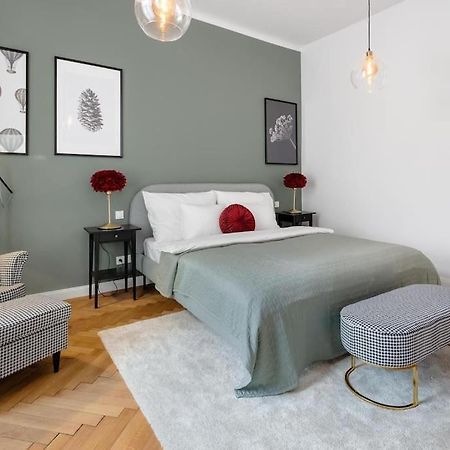 Stylovy Apartman V Centre Mesta Bratislava Eksteriør bilde