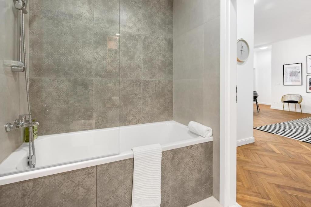 Stylovy Apartman V Centre Mesta Bratislava Eksteriør bilde