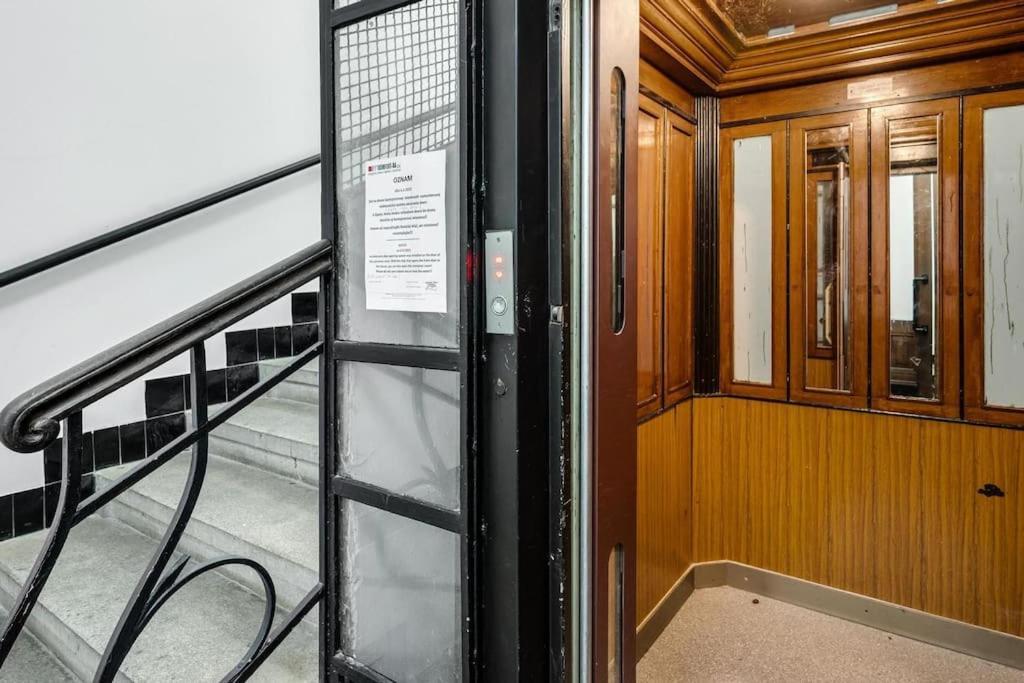 Stylovy Apartman V Centre Mesta Bratislava Eksteriør bilde